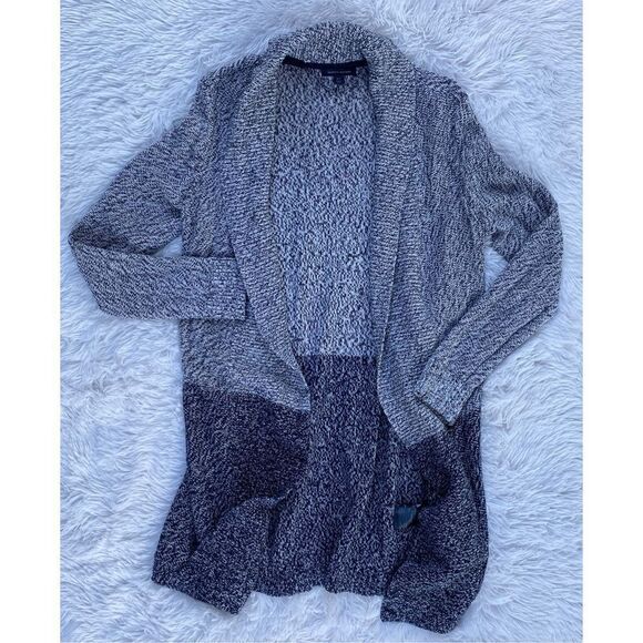 Tommy Hilfiger SZ L Woman’s Navy Blue 2 Toned Color Cardigan Sweater - Picture 1 of 13